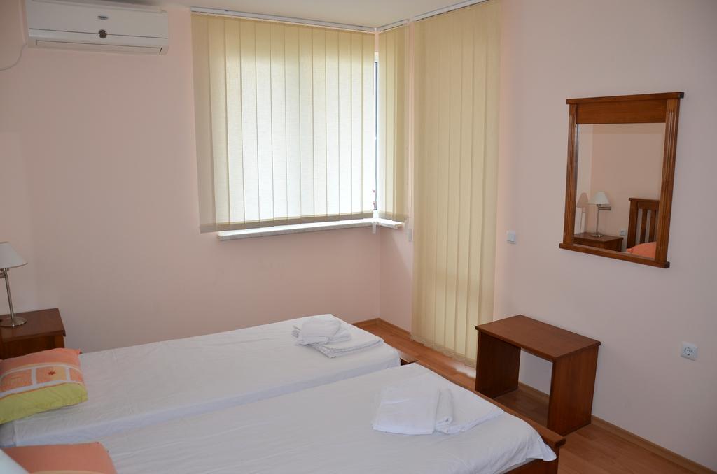 Single Private Apartments In Marina View Fort Beach 圣弗拉斯 外观 照片