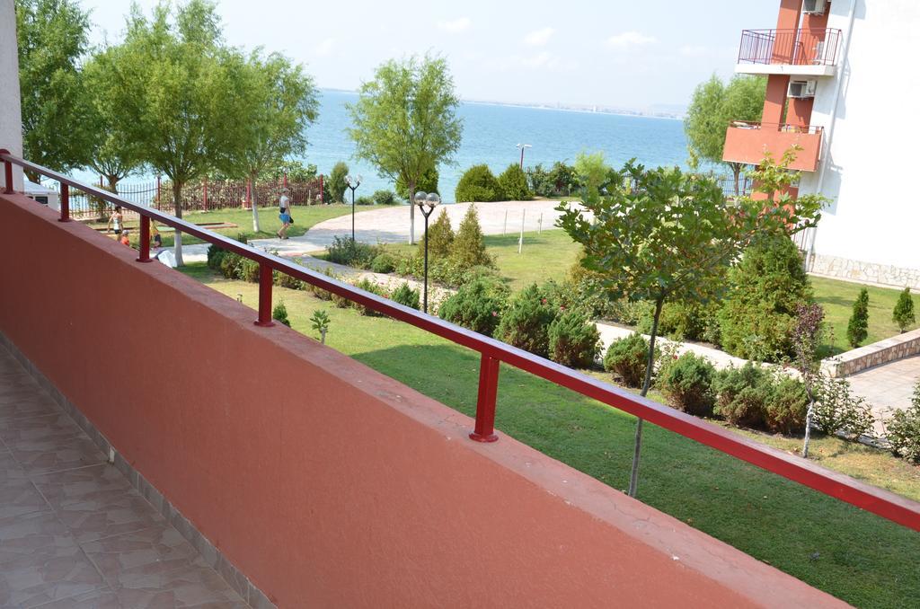 Single Private Apartments In Marina View Fort Beach 圣弗拉斯 外观 照片