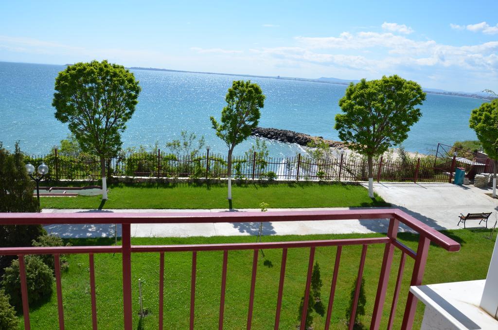 Single Private Apartments In Marina View Fort Beach 圣弗拉斯 外观 照片